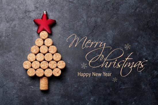 canva-wine-corks-shaped-christmas-tree-MADasXylb9w.jpg