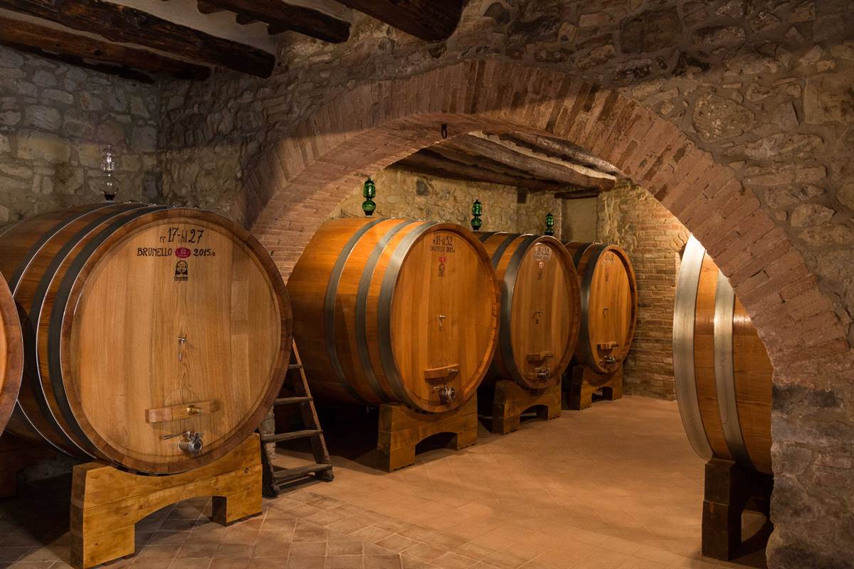 Barricati in Cantina