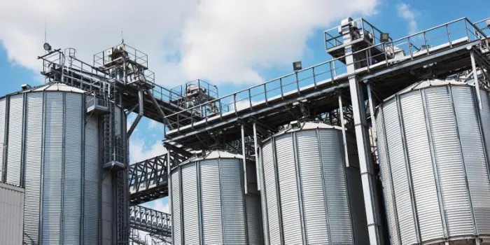 Rapporto Industria Manifattura in trasformazione: rimarrà ancora competitiva?