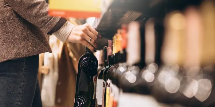 Un mercato resiliente: vino, spiriti e aceti nella GDO secondo l’Osservatorio Federvini