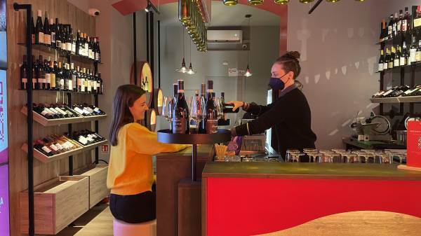 Winelivery PoP: nel bar del futuro si beve gratis
