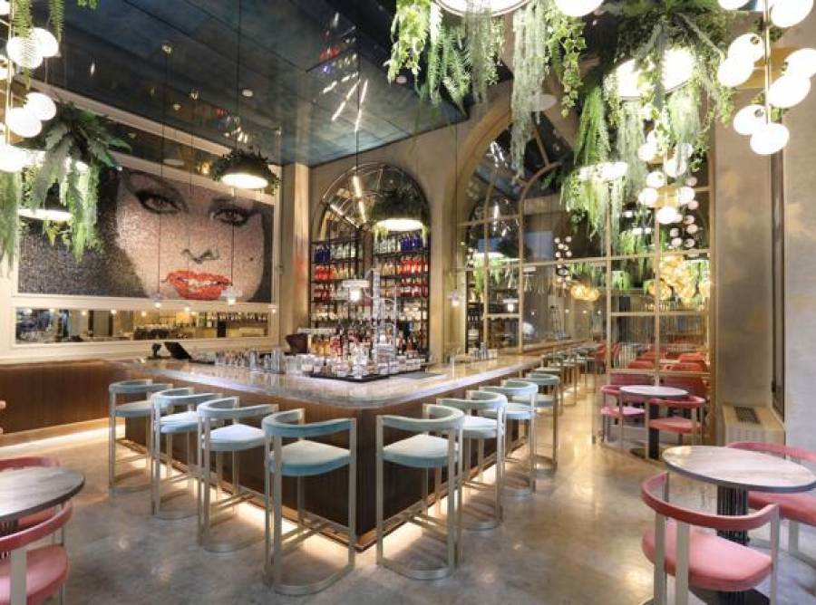 Apre il primo ristorante della catena &quot;Sophia Loren - Original Italian food&quot;