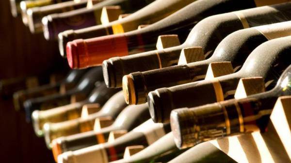 Modifiche per i vini a Doc Irpinia, Grignolino del Monferrato Casalese ed Etna