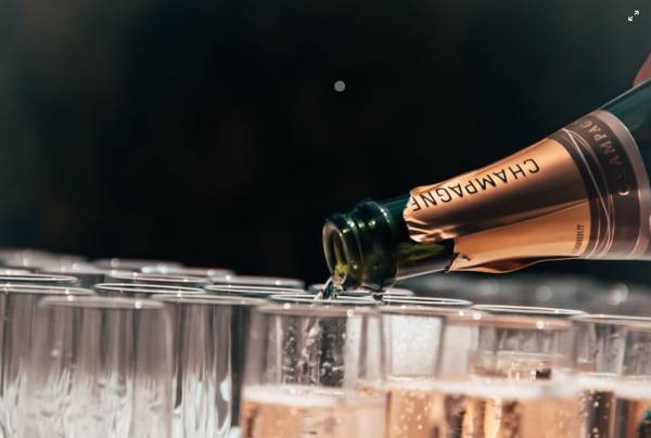 Storica vittoria dello Champagne in Cina: diventa “marchio noto”, tutelato a vasto raggio
