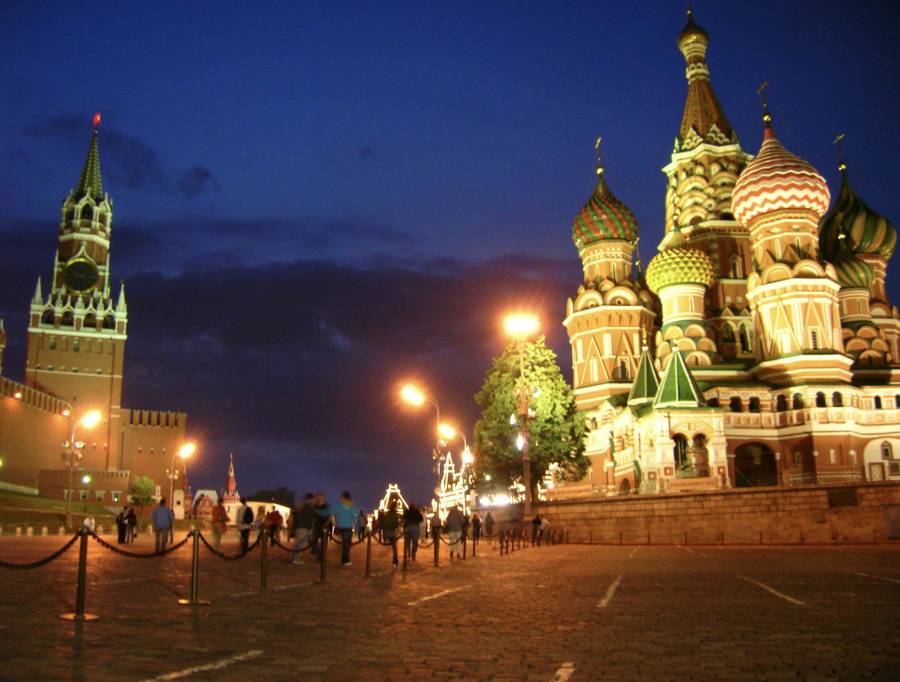 Mosca emana francobolli sul vino della Russia