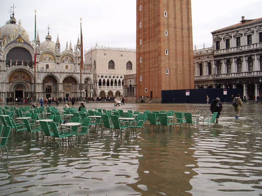 Danni acqua alta: il Consorzio Doc Prosecco dona 100mila euro a Venezia