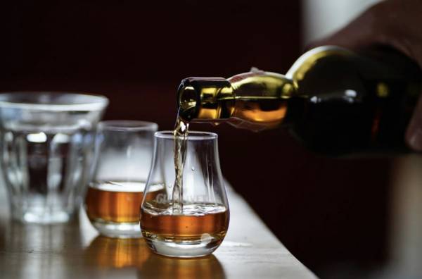 Il whisky guida la galoppata delle vendite all’asta di alcolici