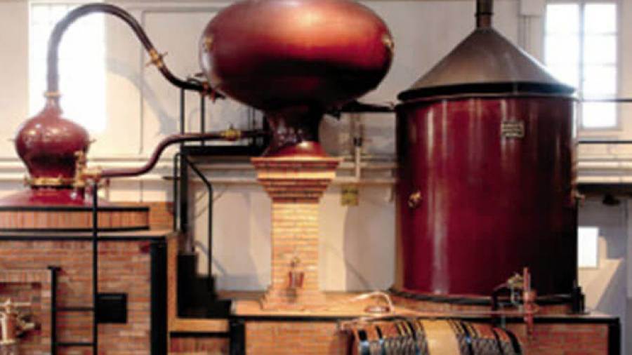 Agea: integrate le istruzioni sulla misura della Distillazione