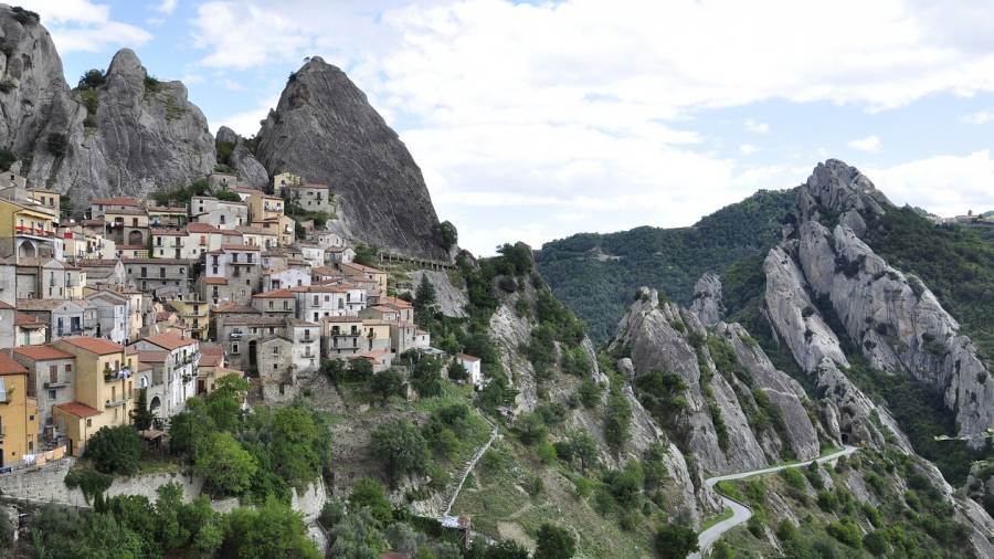 Le Dolomiti Lucane, viaggio adrenalinico in Basilicata