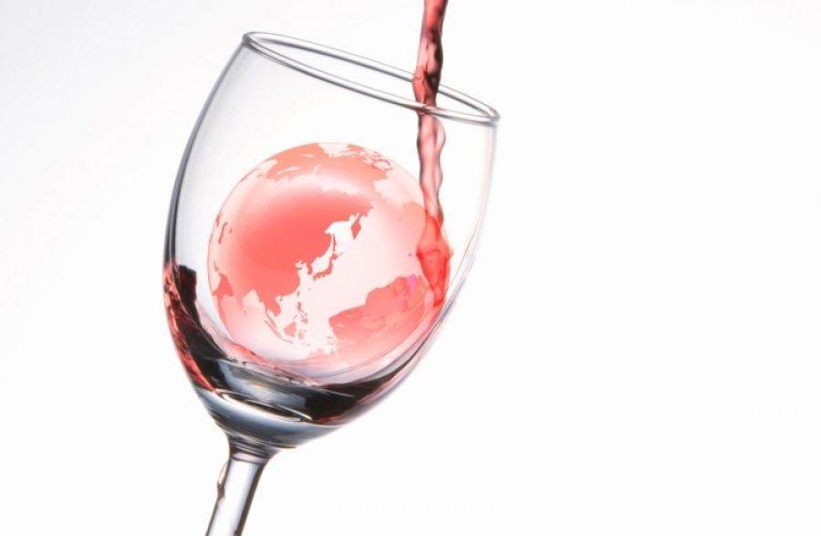 Oiv: crescono i volumi della produzione mondiale di vino (+17% nel 2018)