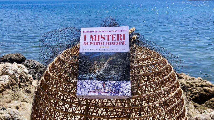 Il vino marino si tinge di giallo nel romanzo &quot;I Misteri di Porto Longone&quot;