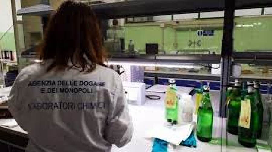 Analisi nel settore vitivinicolo, il Laboratorio chimico di Bologna è autorizzato