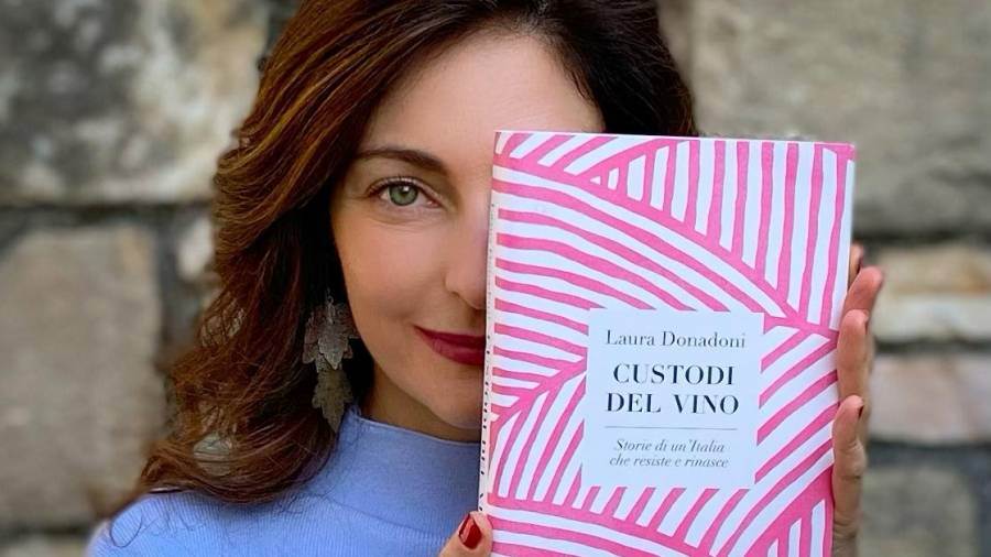 Custodi del vino. Storie di un&#039;Italia che resiste e rinasce nel nuovo libro di Laura Donadoni