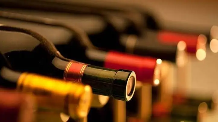 Enoteche: il nuovo Dpcm elimina il divieto di asporto dopo le 18