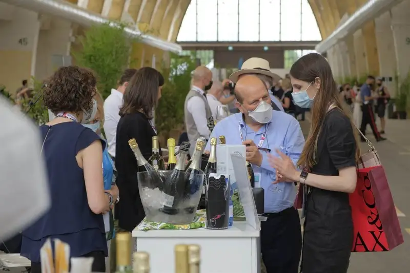 Nel primo semestre record del vino italiano sui top 12 paesi buyer (+7,1%)