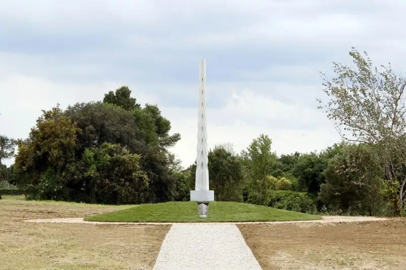 Inaugurata a Torgiano Triple Twist, un inno alla vite, alla vita e all&rsquo;amicizia