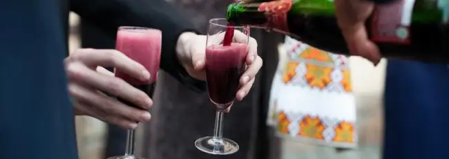 Alcolici: la Polonia apre consultazione pubblica su nuove restrizioni a pubblicit&agrave; e packaging