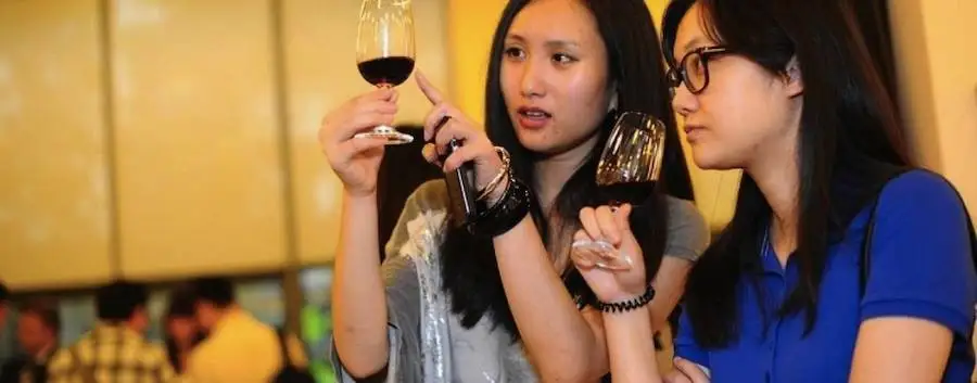 Certificato in Cina: ancora in bilico l'esenzione per le bevande alcoliche