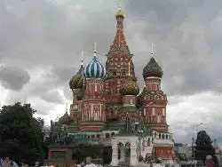 La Russia apre alle vendite online di bevande alcoliche