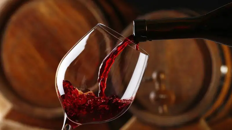 La filiera del vino chiede alla Ministra Bellanova un confronto urgente