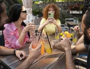 Consumi fuori casa: meno frequenza, pi&ugrave; qualit&agrave;. L&rsquo;analisi di TradeLab per l&rsquo;Osservatorio Federvini