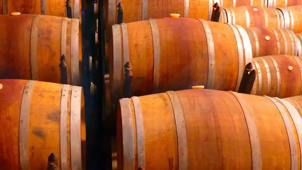 Cantina Italia, 61,4 milioni di ettolitri di vino in giacenza al 31 gennaio 2021