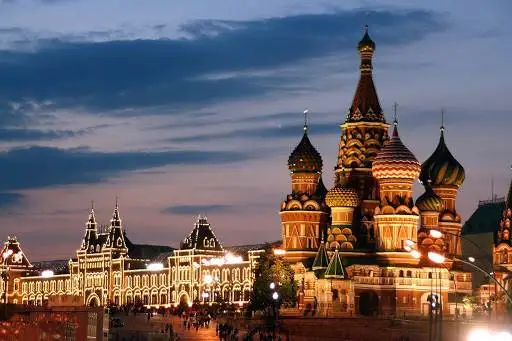 Nuove sanzioni vietano export di vino neozelandese in Russia e import di vodka