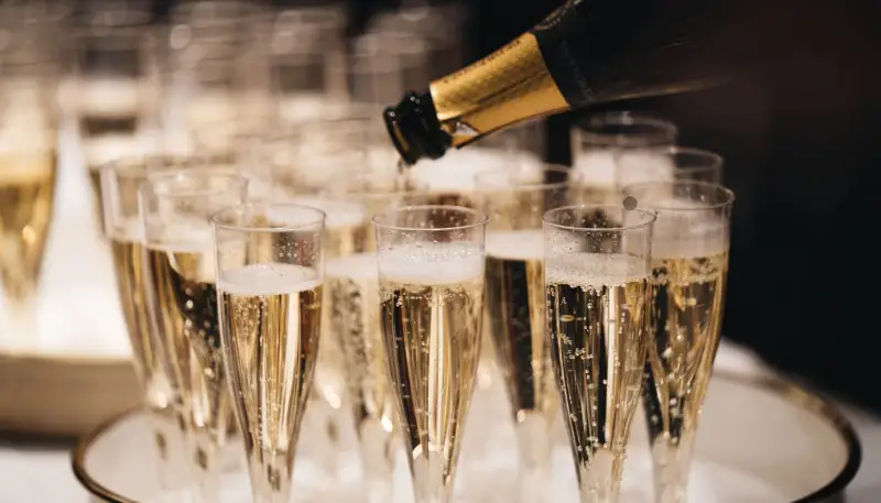 Su British Airways debuttano gli spumanti inglesi