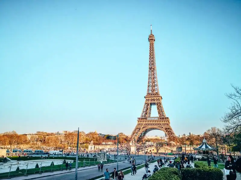 Francia: salgono le accise sugli alcolici