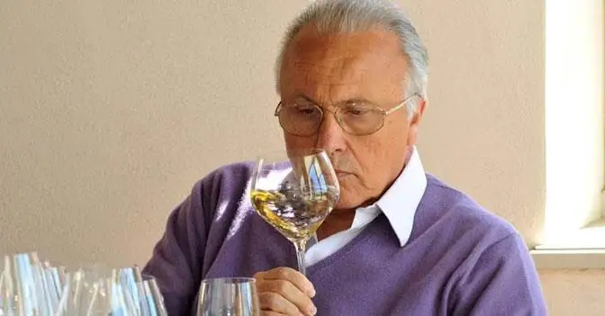 La Top100 di Liv-Ex: il Bordeaux arretra, Gaja il primo degli italiani