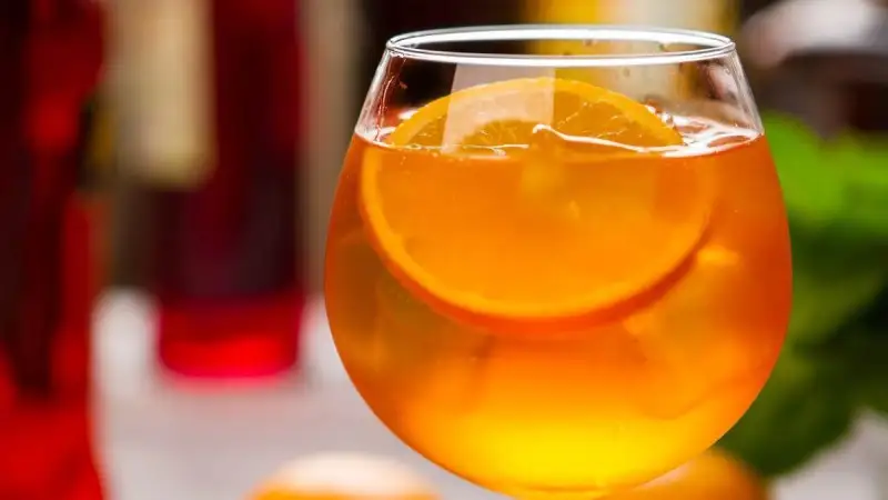 Ecco la lista dei cocktail più richiesti nel 2018, and the winner is...