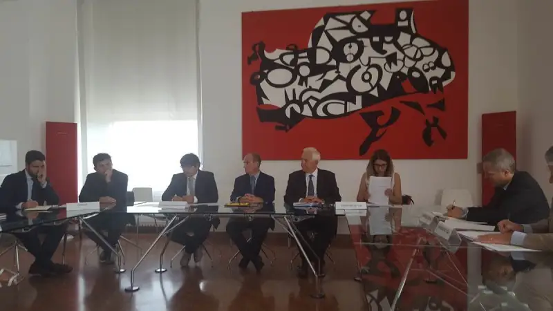 Brexit e dazi Usa: tavolo della filiera del vino con il Governo