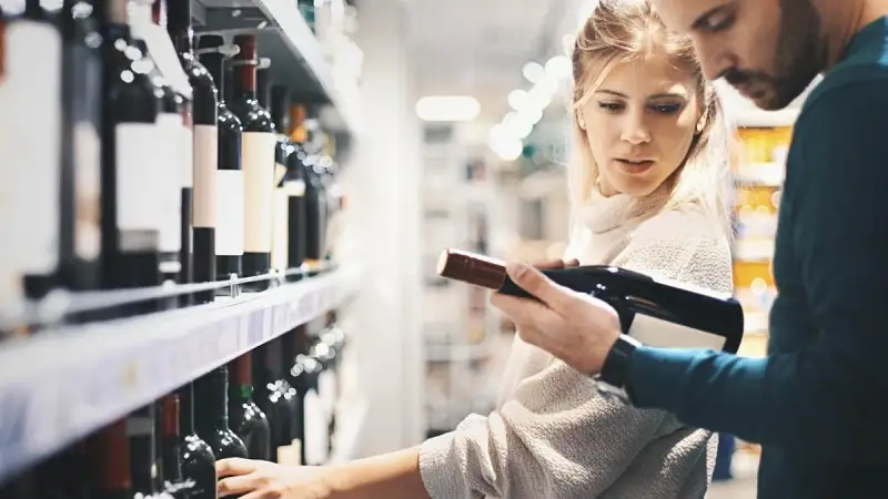 Tornano a crescere le vendite nella Gdo: aumenti a doppia cifra per spumanti e vini bio