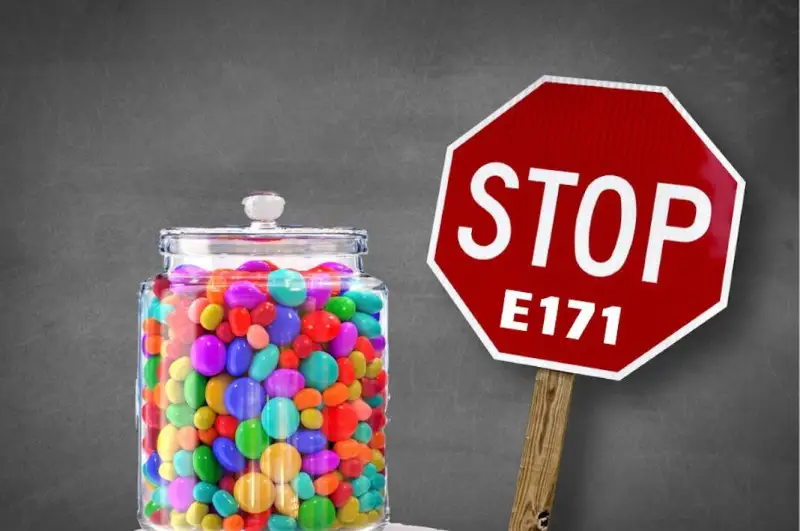 Il biossido di titanio (E171) eliminato dagli elenchi degli additivi alimentari autorizzati