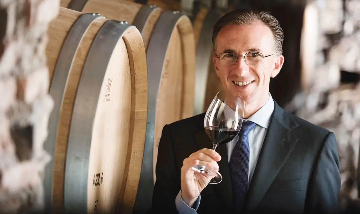 Paolo Basso: come sono diventato il miglior sommelier del mondo (e perch&eacute; serve sapere i vini citati nella Bibbia)