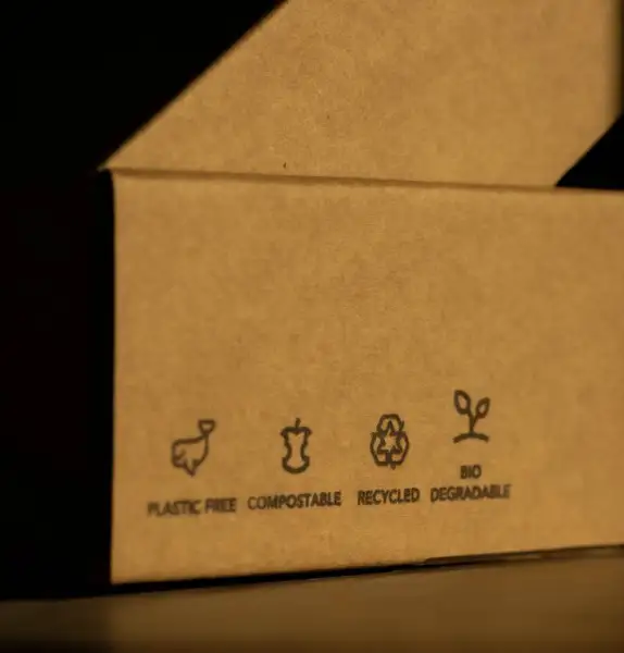 Revisione della Direttiva imballaggi: cosa cambia per i vini, gli spiriti e gli aceti?