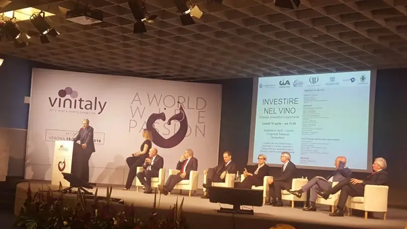 Gentiloni: a giorni il bando Ocm e tempi brevi per i decreti del Testo Unico