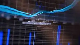 Nel primo trimestre produzione industriale +1%, ma a marzo la crescita arretra