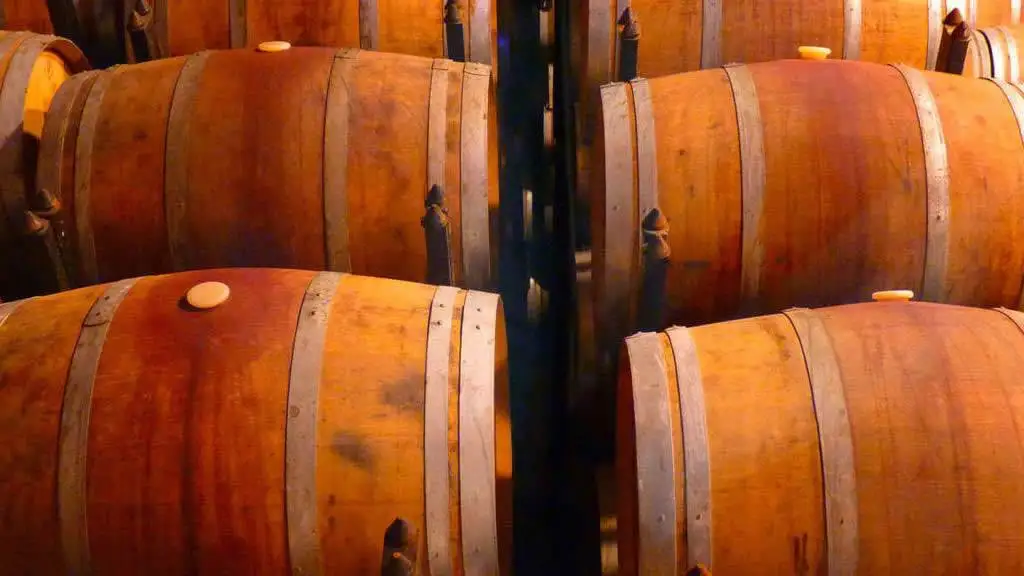 Cantina Italia, 44,1 milioni di ettolitri di vino in giacenza all'8 luglio 2020