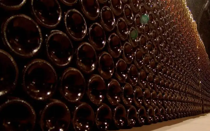 Distillazione di crisi: le misure attuative di Mipaaf e Agea