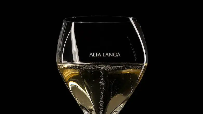 Consorzio Alta Langa, un nuovo calice &ldquo;firmato&rdquo; per le bollicine piemontesi