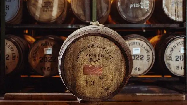 Nuovo record per una botte di single malt: all&rsquo;asta per 19 milioni di dollari