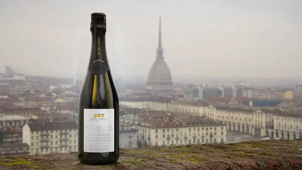 L'Alta Langa Docg gira la boa dei 2 milioni e mezzo di bottiglie