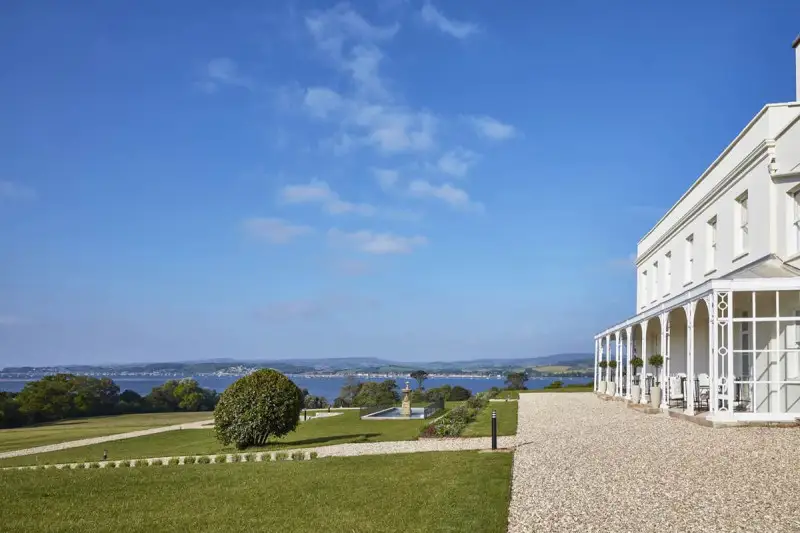 Lo chef Michael Caines verso la produzione di vino