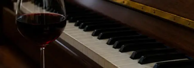 Come la musica live pu&ograve; cambiare la degustazione di un vino