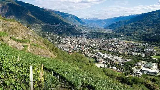 Valtellina, dalle Alpi al lago