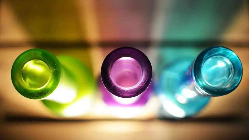 United Kingdom, wine/spirits sectors seek help with mandatory glass recycling costs