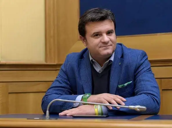 Centinaio: difesa del Made in Italy, semplificazione burocratica, innovazione e pi&ugrave; filiera