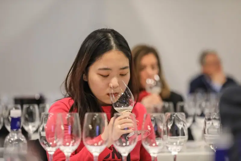 Vinexpo Asia approda a Singapore