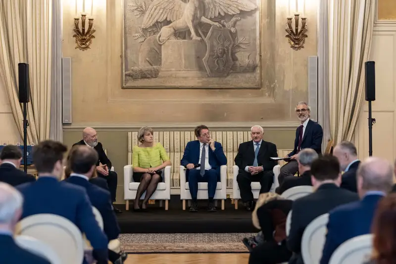 Il Consorzio Aceto Balsamico di Modena festeggia i 30 anni e annuncia ente di secondo livello tra Igp e Dop